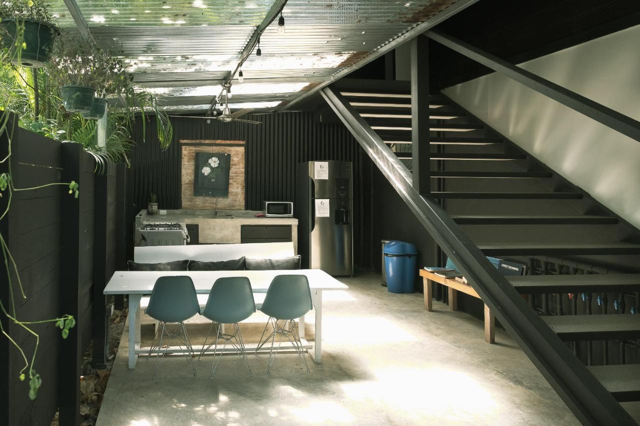 La Negra Surf Hotel Nosara
